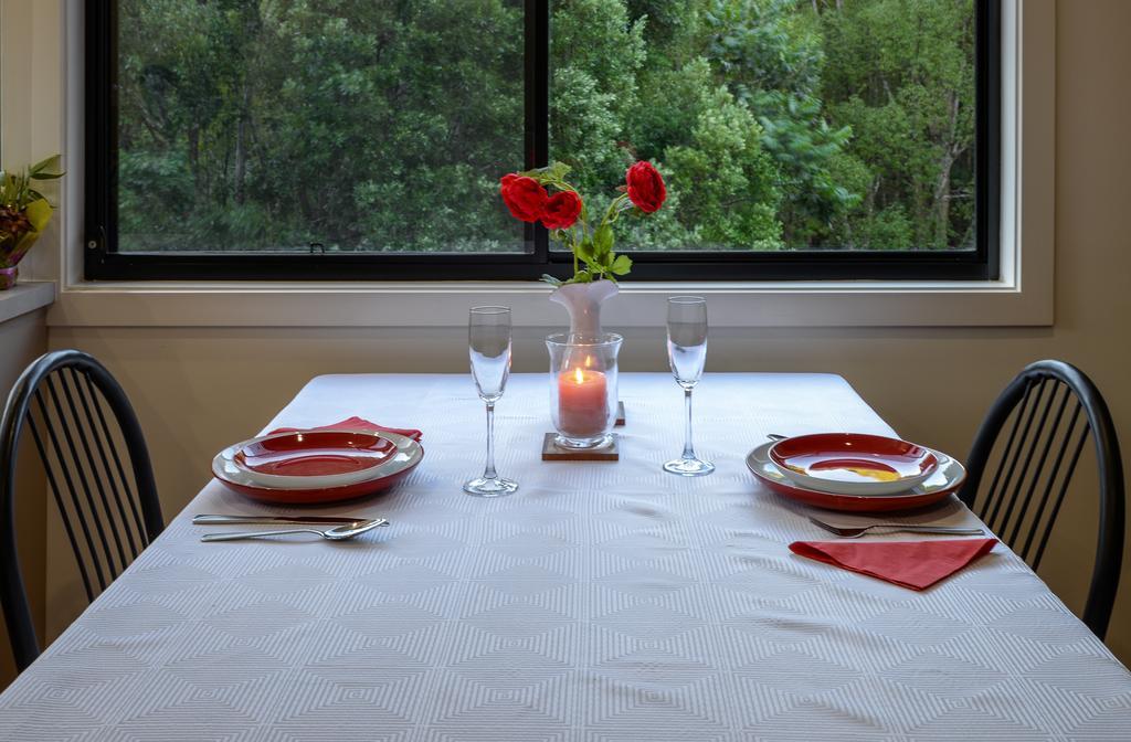 Babbling Brook Retreat Vila Limpinwood Quarto foto